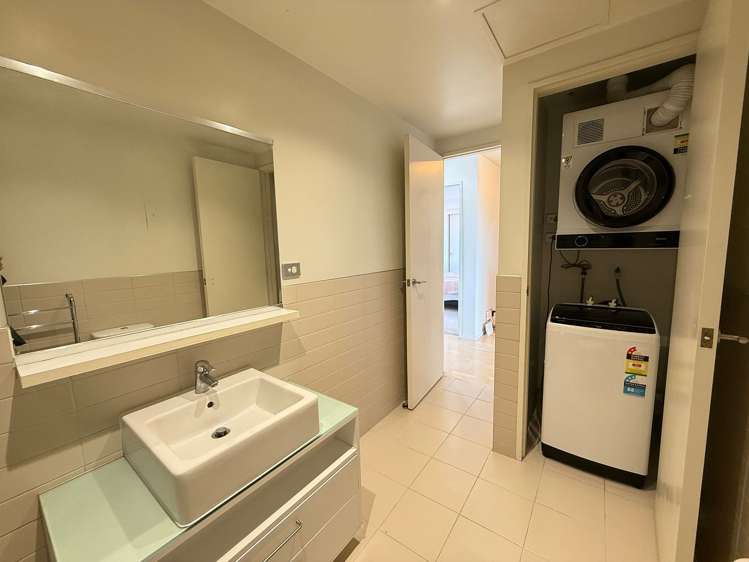 18 Beach Road Northcote Point_11