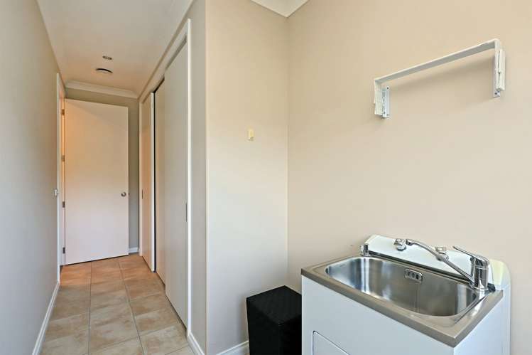 7 Hunter Drive Awatoto_10