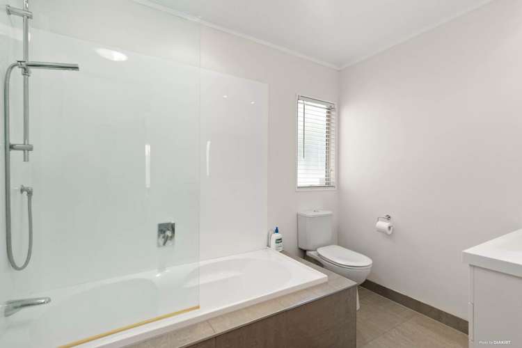 15b Helga Crescent Te Atatu Peninsula_10