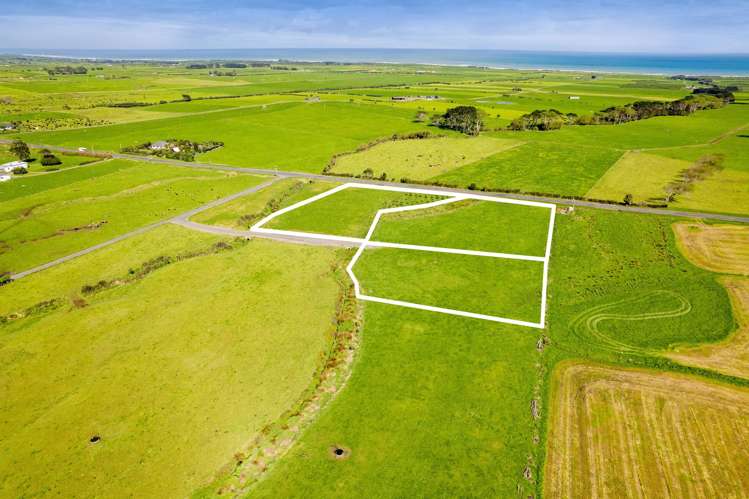 7104 South Road Warea_14