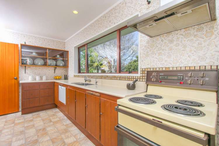 2/7 Malloy Place Eastern Beach_5