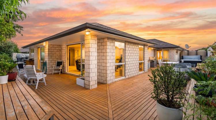 22 Butterworth Crescent Papamoa Beach_1