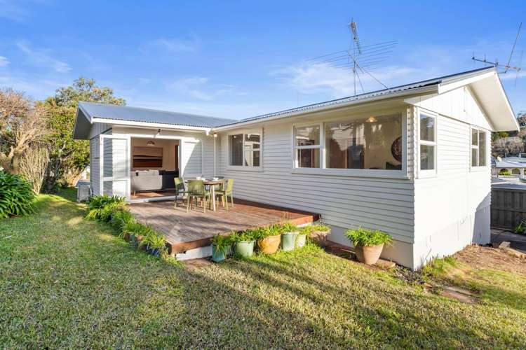 14 Juniper Road Sunnynook_11