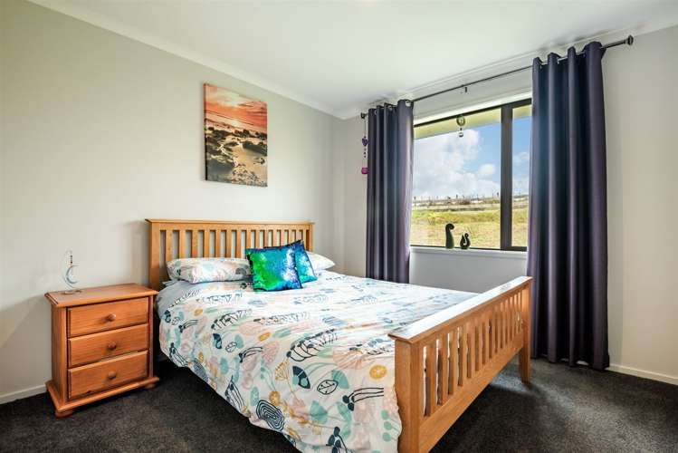 137 Tuparekura Road South Head_11