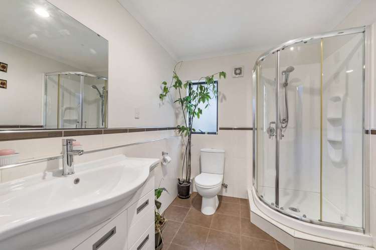 66 Saralee Drive Manurewa_11