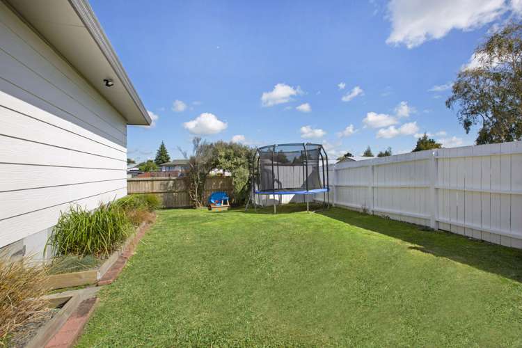 23 Lloyd Drive Nawton_27