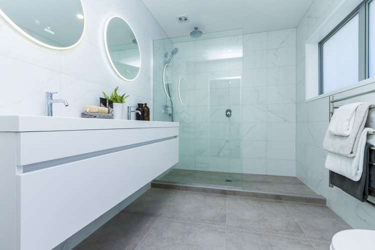 2/5 Brown Street Hauraki_11