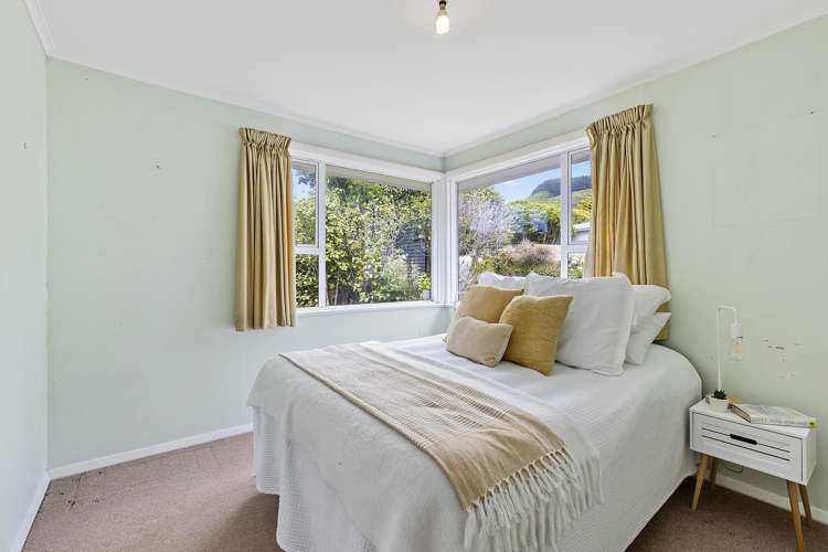 24 Larsen Crescent Tawa_11