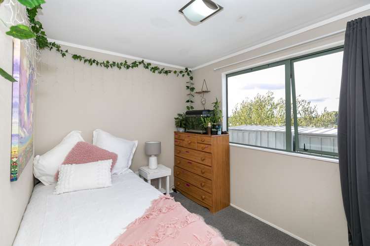 43 Baverstock Road Nawton_11