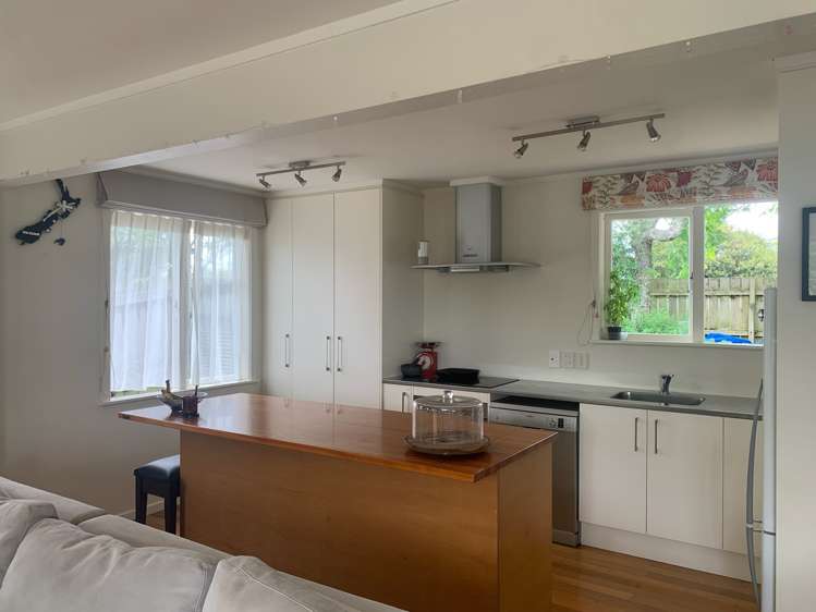 10 Burnham Road Waitakere_5