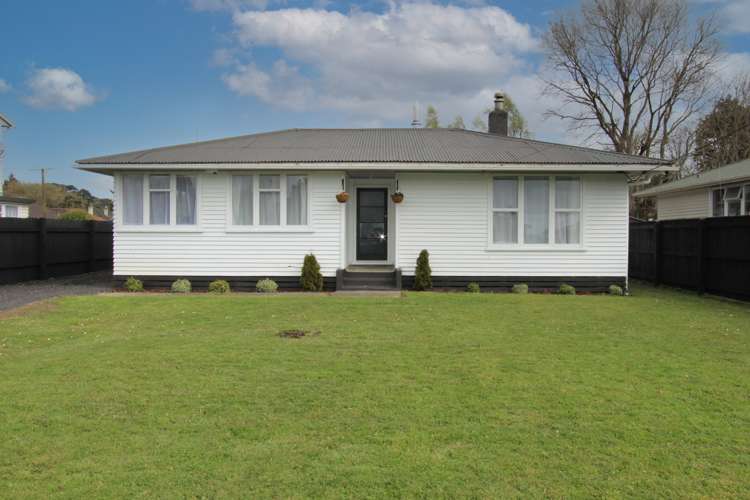 34 Edward Street Pahiatua_11