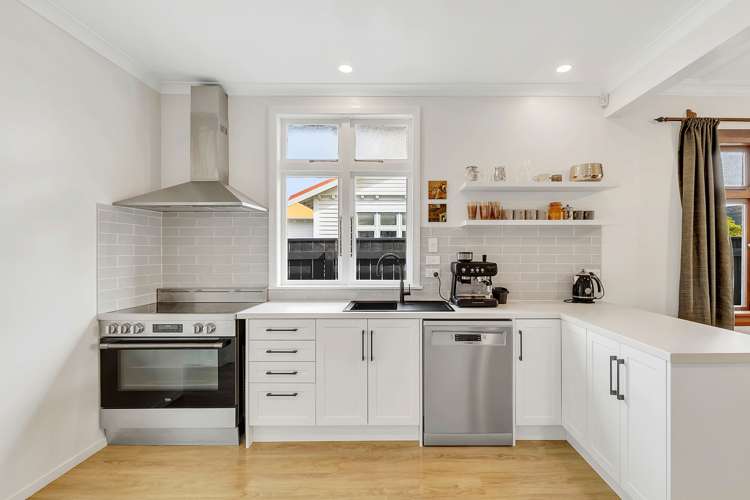 38 Palmer Crescent Silverstream_7