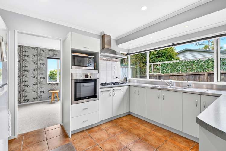 21A Savoy Road Glen Eden_11