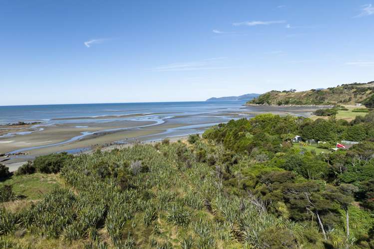 96 Fraser Road Rangihaeata_32