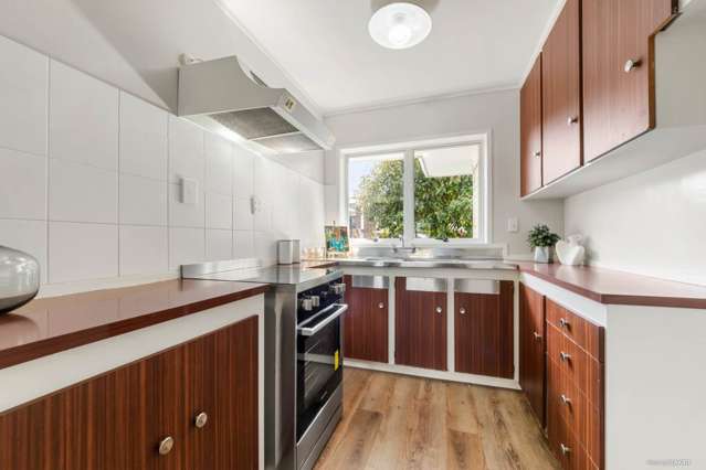18 Faith Bullock Place New Lynn_4