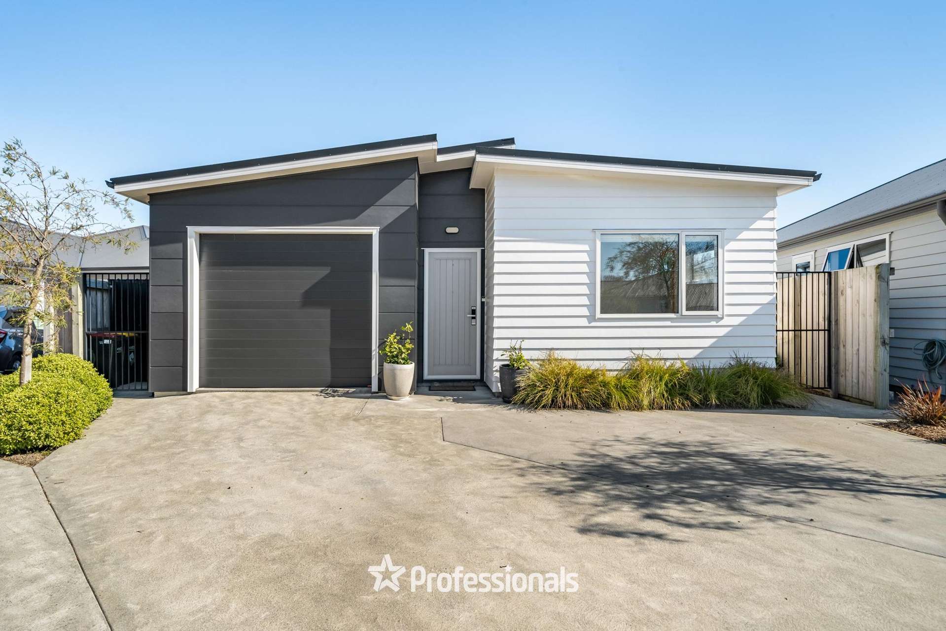 11 Wi Hape Pakau Place Waiwhetu_0