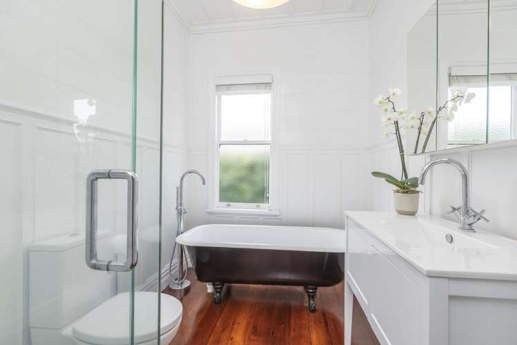 17 Onewa Road Northcote_12