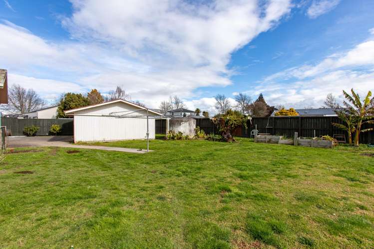 2 McQuarrie Place Ngatea_16