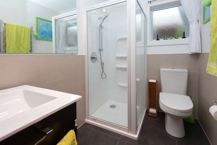 2/9 Dell Way Bucklands Beach_12