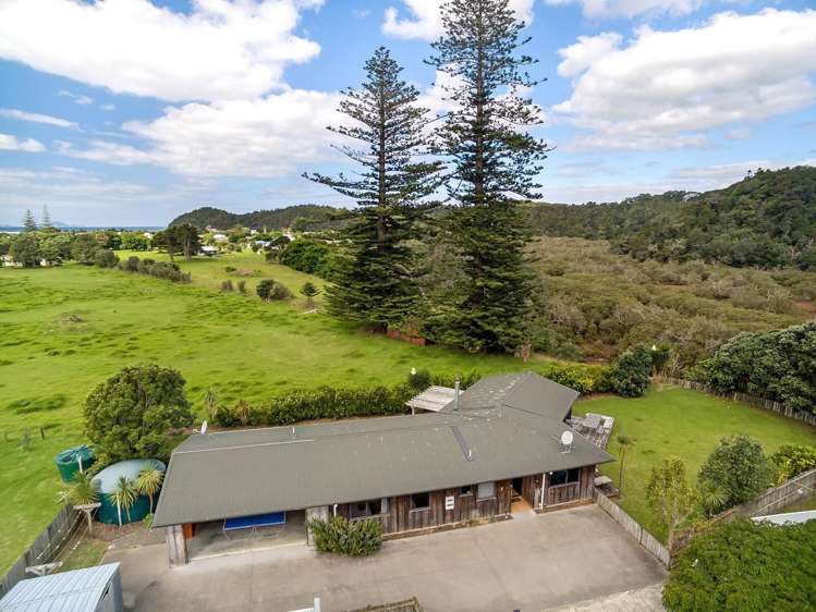 19 Clements Road Matapouri_13