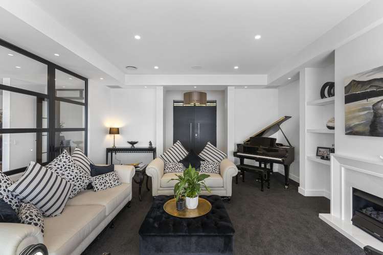 76 Bramley Drive Farm Cove_6