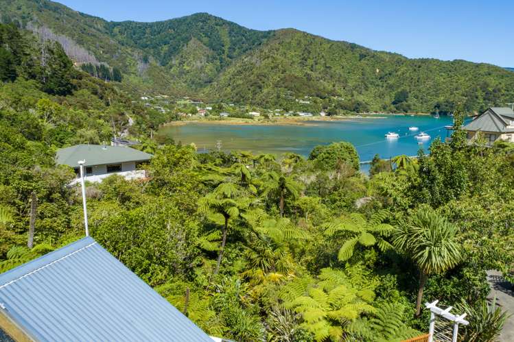 2393 Queen Charlotte Drive Anakiwa and Surrounds_9