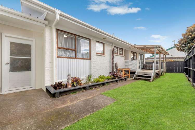 1/9 Tina Place Sunnyhills_14