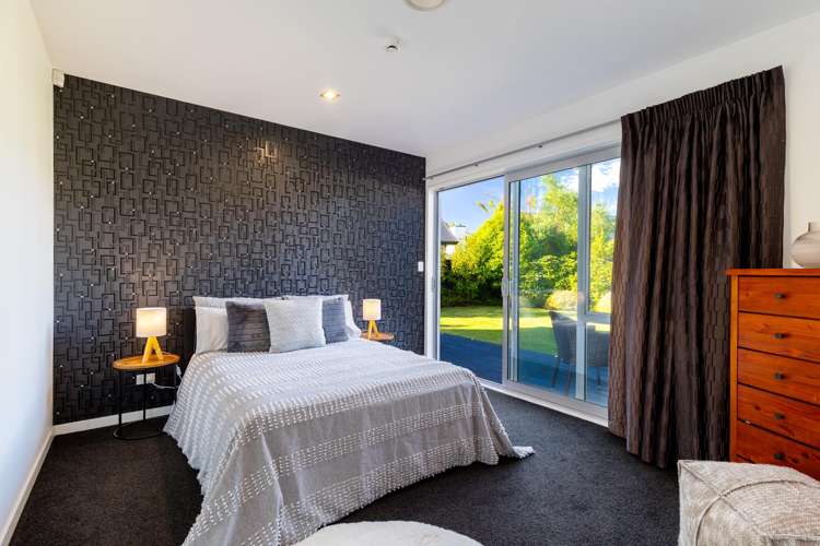 26 Waitikiri Square Parklands_17