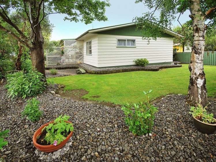 1 Kowhai Grove Featherston_16