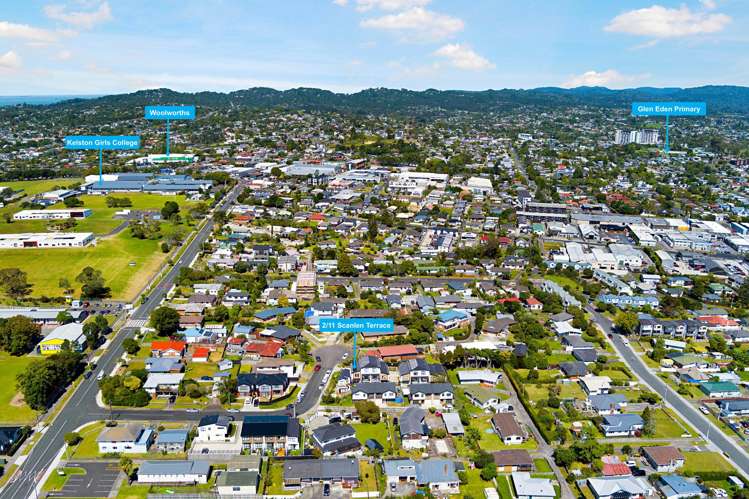 2/11 Scanlen Terrace Kelston_10