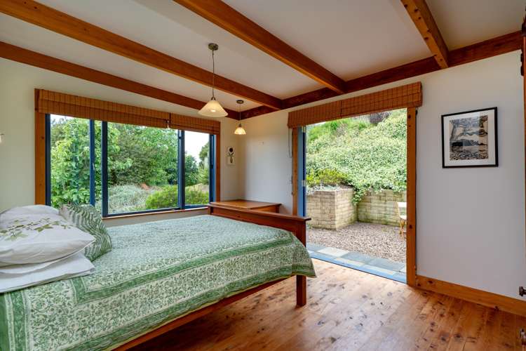 31 Cowes Bay Road Waiheke Island_11