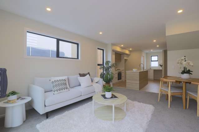 31 Wainuiomata Road Wainuiomata_4