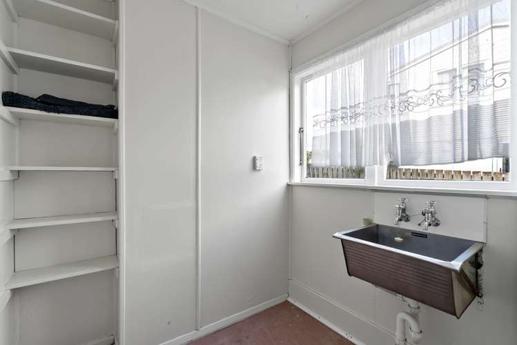 70-72 Waihemo Street Waitangirua_17