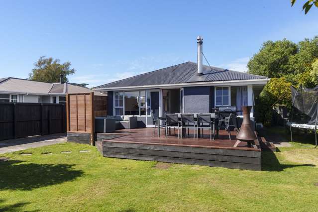 Sunny, Private Home with Space, Garage & Potential