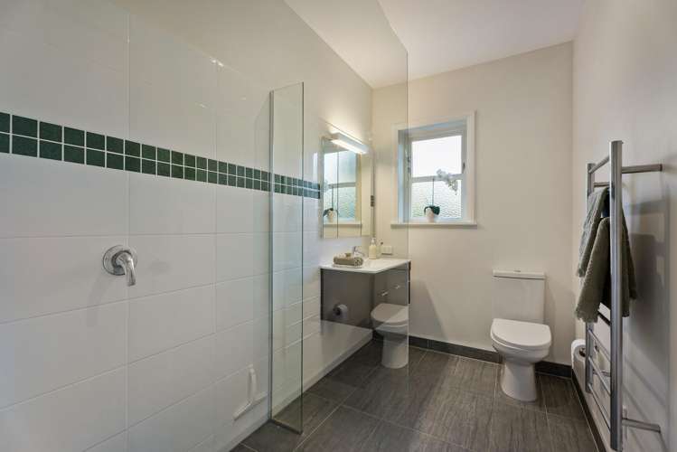 8 Tirotai Crescent Westmere_10