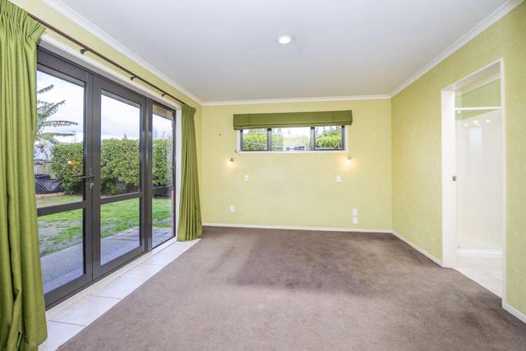 13 Thomas Road Huntington_10