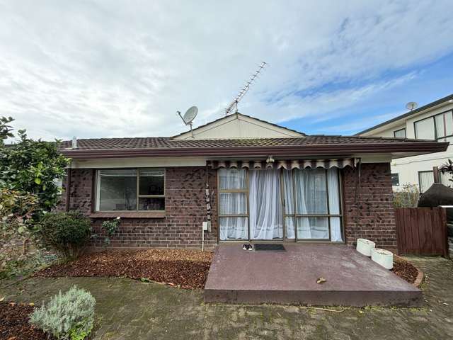 3 Bedroom House With A Single Garage