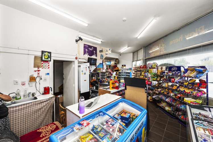 1 Lydia Avenue Northcote_9