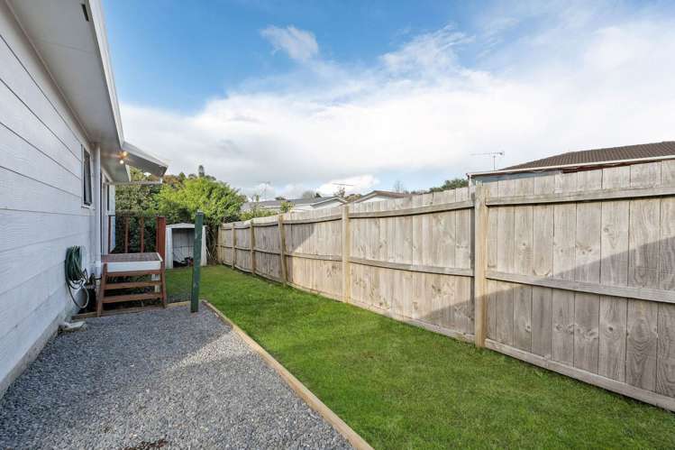 2/65 Weldene Avenue Glenfield_20