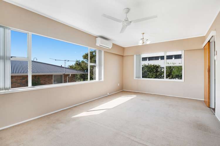 2/2 Tower Hill Stanmore Bay_15