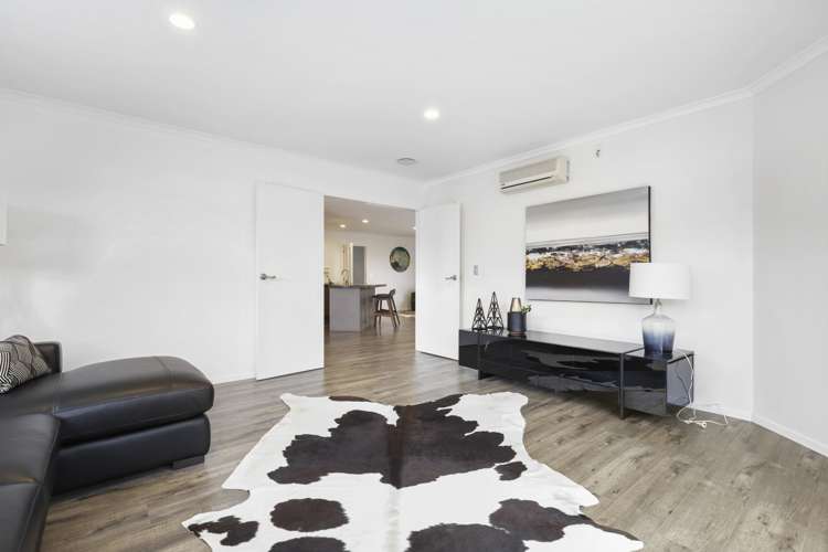 22 Whitford Place Rototuna North_7