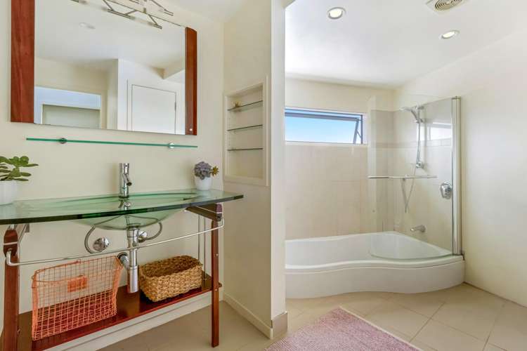 29 Rothschild Terrace Te Whau_16