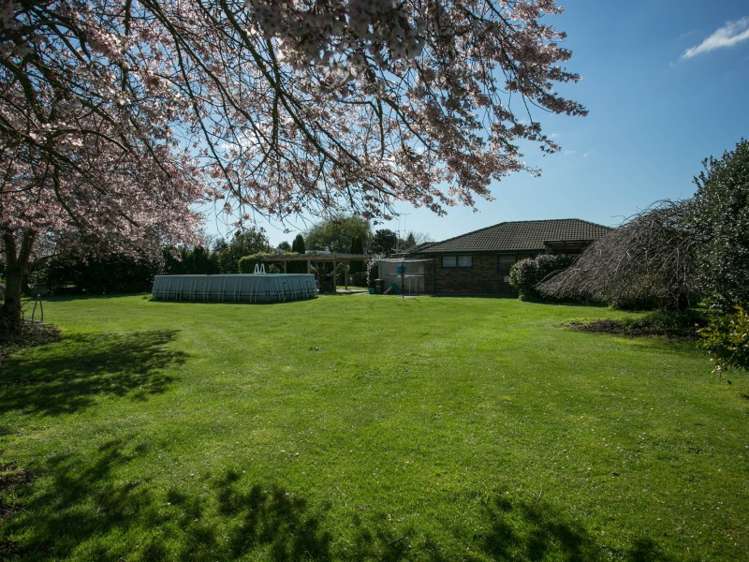 6 De La Mare Drive Leamington_25