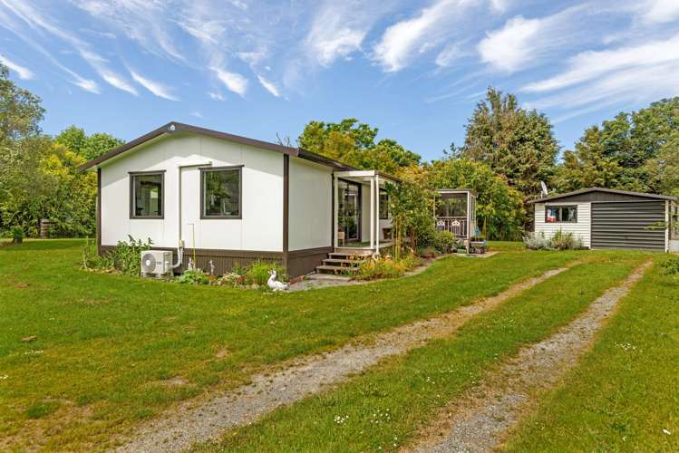 9 and 11 Motu Road Matawai_16