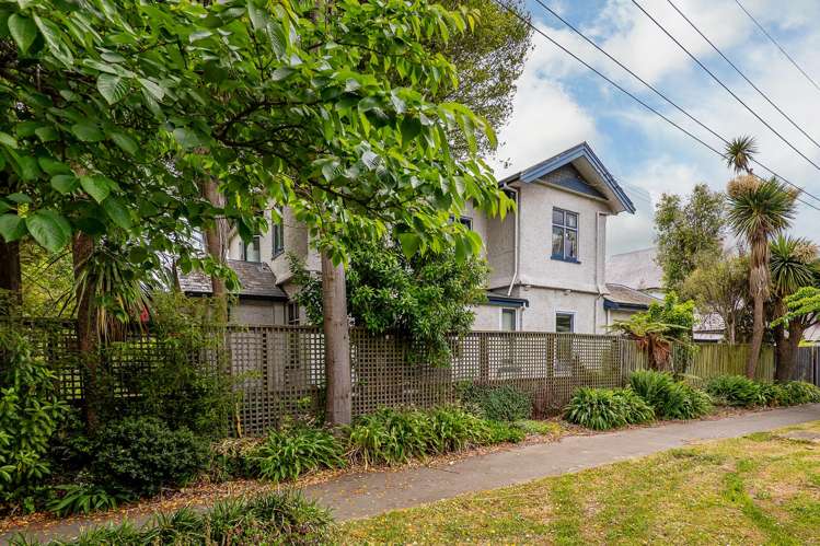 20 Helmores Lane Merivale_13