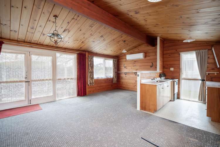 203 Dunns Road Otatara_3