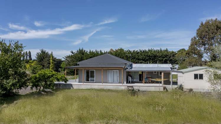 302 White Road Waipawa_17