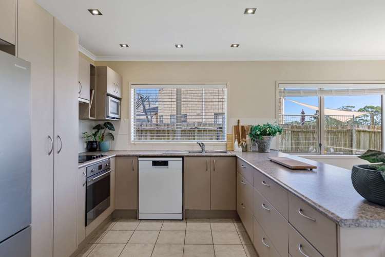 34 Aitkenhead Court Parakai_3