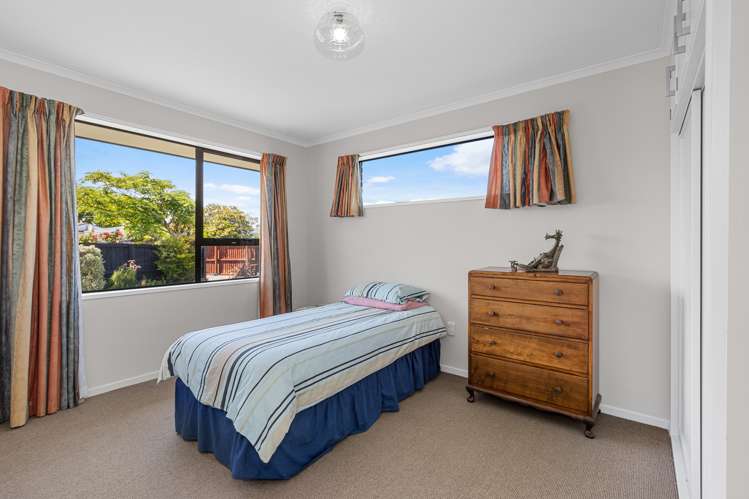 23b Salford Avenue Redwood_14