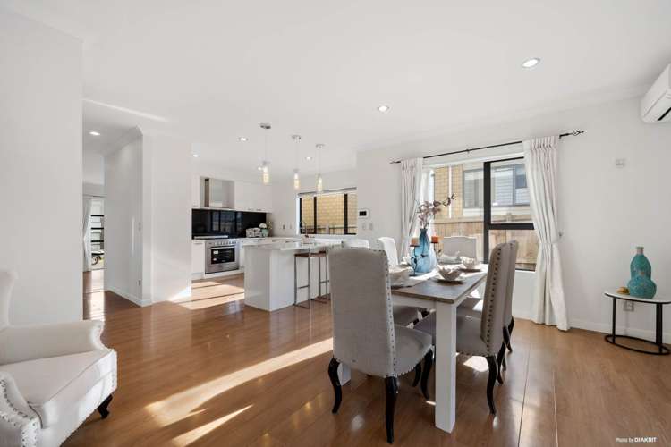 6 Palazzo Close Flat Bush_4